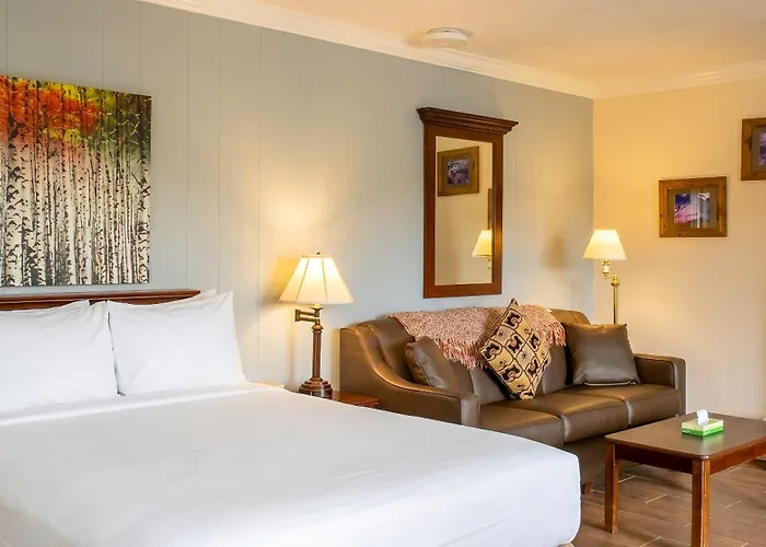 Gauthier'S Saranac Lake Inn